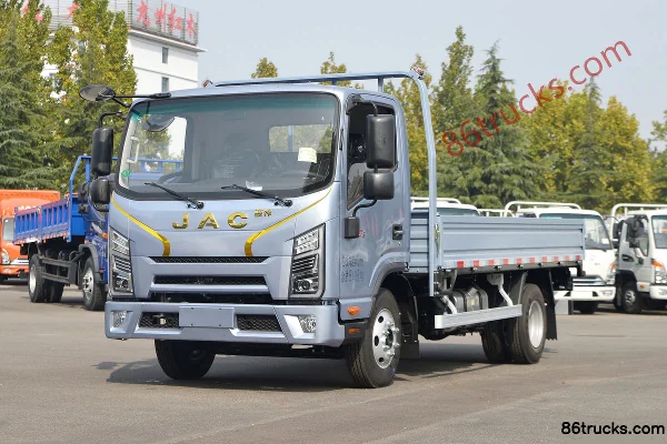 JAC Junling S6 145hp 4X2(6 wheels) 4.18m Single Row Flatbed Light Truck (Ratio 4.33) Exterior (3) | 86Trucks