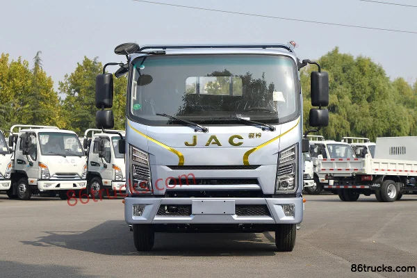 JAC Junling S6 145hp 4X2(6 wheels) 4.18m Single Row Flatbed Light Truck (Ratio 4.33) Exterior (2) | 86Trucks