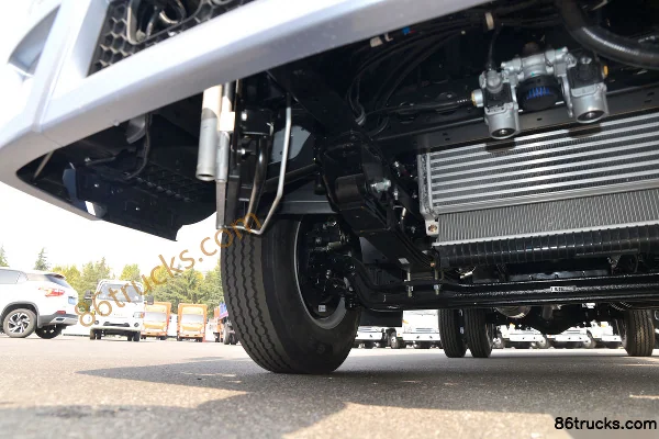 JAC Junling S6 145hp 4X2(6 wheels) 4.18m Single Row Flatbed Light Truck (Ratio 4.33) Chassis (2) | 86Trucks
