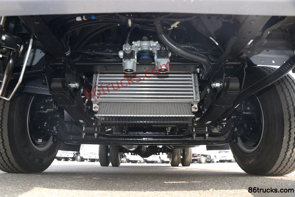 JAC Junling S6 145hp 4X2(6 wheels) 4.18m Single Row Flatbed Light Truck (Ratio 4.33) Chassis (1) | 86Trucks