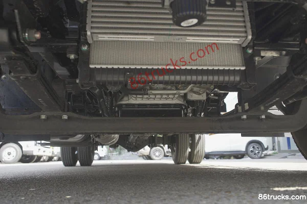 JMC Kaiyun+ Wide Body Luxury Edition 152 ch 4X2(6 roues) 4.2 m single-row box light truck (China VI) Châssis (1) | 86Trucks