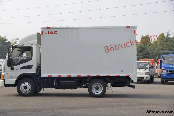 JAC Junling E5 132 hp 4X2(6 wheels) 3.7m Single-row Van Light Truck (China VI) Body (2) | 86Trucks