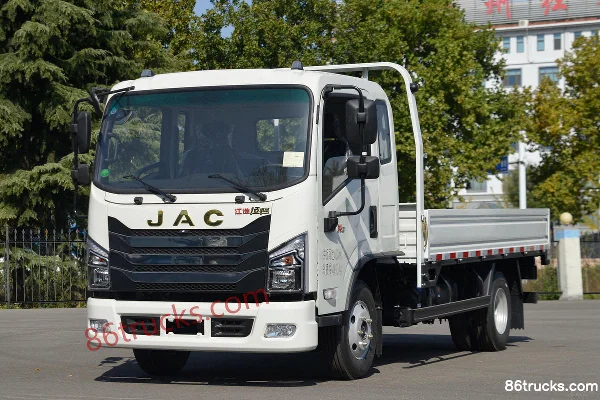JAC Yunduoduo N6 140hp 4X2(6 wheels) 3.43m Semi-row Flatbed Light Truck (China VI) Exterior (3) | 86Trucks