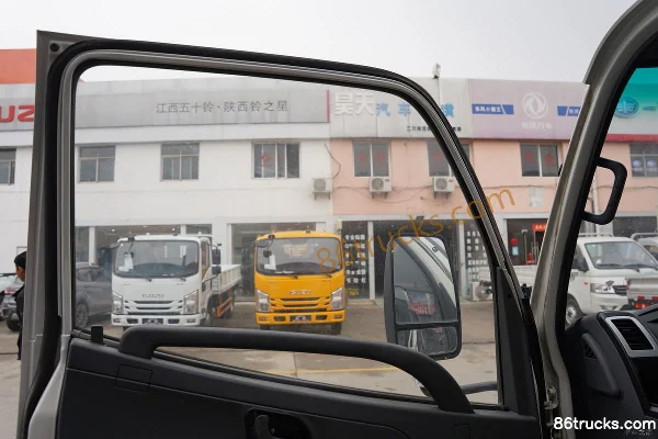 Dongfeng Xiaobawang W15 1.6L 123 ch 4X2(6 roues) essence 4,05 m simple cabine plateau micro camion (China VI) (2) | 86Trucks