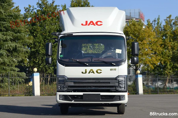 JAC Shuailing S6 150 hp 4X2(6 wheels) 3.85m semi-crew cab stake light truck (China VI) Exterior (2) | 86Trucks