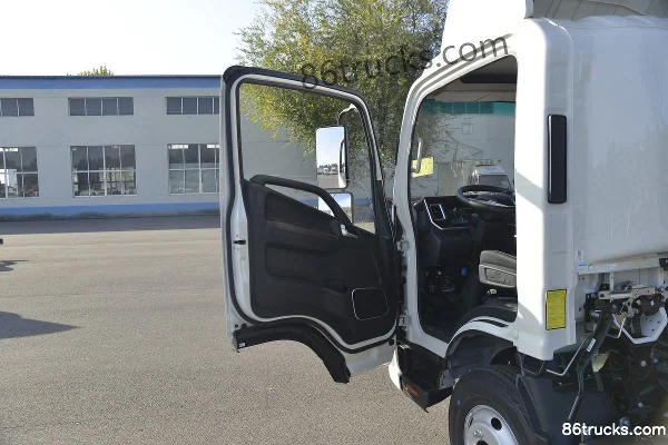 JAC Shuailing S6 150 hp 4X2(6 wheels) 3.85m semi-crew cab stake light truck (China VI) (1) | 86Trucks