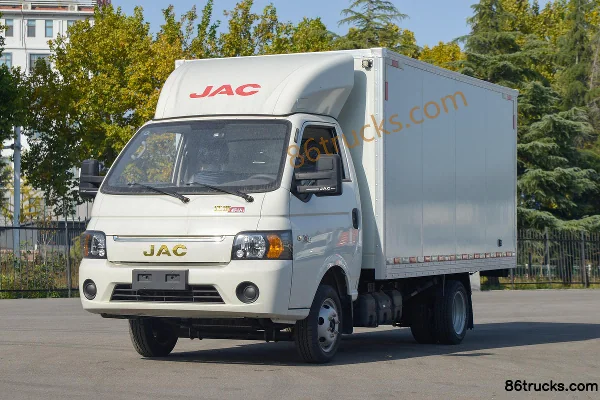 JAC Kaida X6 1,8 L 130 ch 4X2(6 roues) essence camion plateau fourgon 3,95 m cabine simple (China VI) Extérieur (3) | 86Trucks