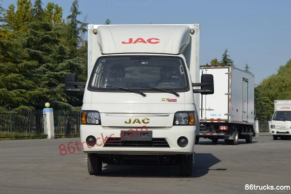 JAC Kaida X6 1,8 L 130 ch 4X2(6 roues) essence camion plateau fourgon 3,95 m cabine simple (China VI) Extérieur (2) | 86Trucks