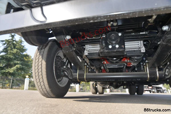 JAC Kaida X1 95 ch 4X2(6 roues) 3,64 m petit camion à ridelles à cabine simple Châssis (2) | 86Trucks