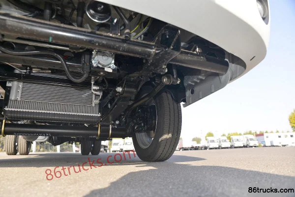 JAC Kaida X6 1.8L 130hp 4X2(6 wheels) 3.95m Single Row Flatbed Micro Truck (China VI) Chassis (3) | 86Trucks