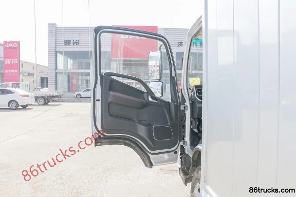 JAC Shuailing S6 151 hp 4X2(6 wheels) 4.18m Single Row Cab Light Truck (China VI) (1) | 86Trucks