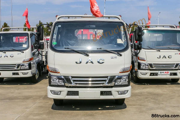 JAC Junling V5 150hp 4X2(6 wheels) 3.85m half-cab flatbed light truck Exterior (2) | 86Trucks