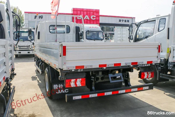 JAC Junling V5 150hp 4X2(6 wheels) 3.85m half-cab flatbed light truck Body (3) | 86Trucks