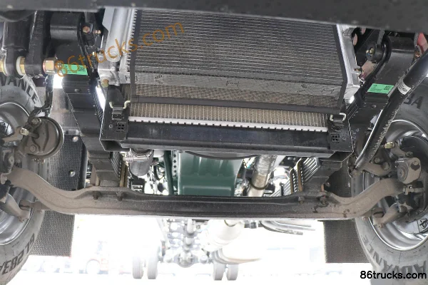 FAW Jiefang J6L camion moyen série Chuangfu 2.0 260 ch 4X2(6 roues) camion porteur fourgon 9,7 m (China VI) Châssis (1) | 86Trucks
