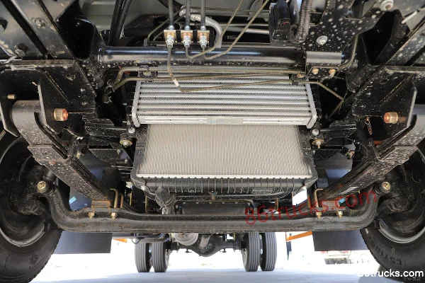 JMC Shùnwēi Wide Body 143 hp 4X2(6 wheels) 4.2m single-row van truck (China VI) (hydraulic brake) Chassis (1) | 86Trucks