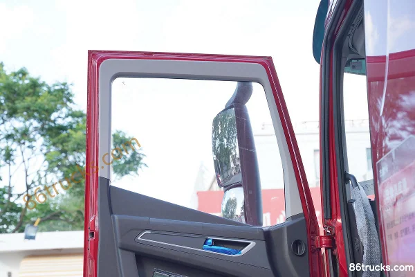 SAIC Hongyan Jiehu H6 Standard Load Poseidon Edition 400 hp 4X2(6 wheels) Tractor Truck (China VI) (Axle Ratio 4.11) Cab (2) | 86Trucks