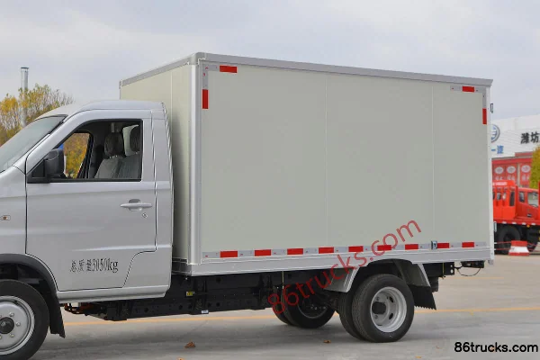 SRM Xinyuan T20SEV 3.05T 3.03m Single Row Pure Electric Van Mini Truck 46.36kWh 4X2(6 wheels) Body (1) | 86Trucks