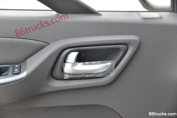 Foton Aumark M Card 122hp 4X2(6 wheels) 4.17m Single Row Van Small Truck Cab (3) | 86Trucks