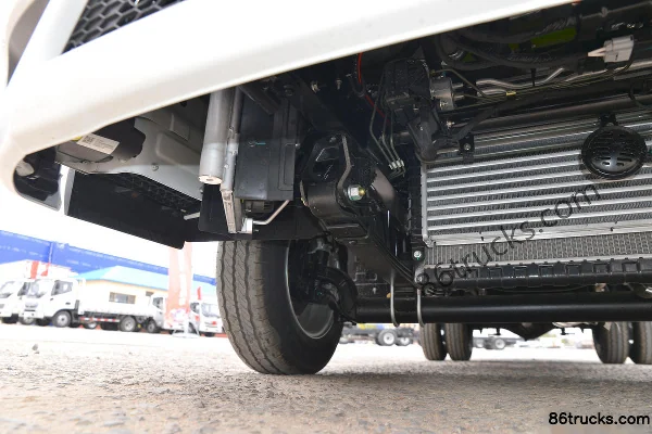 Foton Aumark M Card 122hp 4X2(6 wheels) 4.17m Single Row Van Small Truck Chassis (2) | 86Trucks