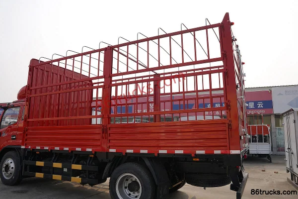 Dongfeng Kaipute Xingyun K7-L Standard Edition 163hp 4X2(6 wheels) 5.15m Single Row Stake Truck (China VI) Body (3) | 86Trucks