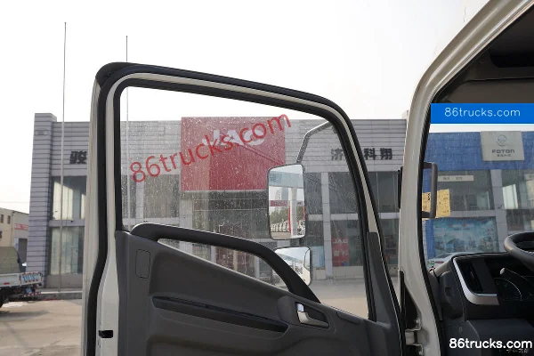 JAC Shuailing S7 Ice Doctor 160hp 4X2(6 wheels) 4.015m Single Row Refrigerated Truck (wide body) Cab (2) | 86Trucks
