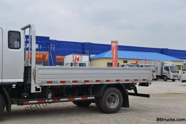 Foton Aoling New Jieyun 150 hp 4X2(6 wheels) 3.83 m Semi-row Flatbed Light Truck (China VI) Body (1) | 86Trucks