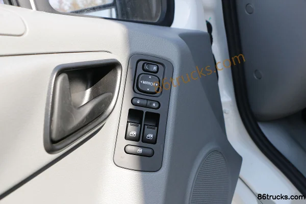 Foton Commercial Vehicle Tuyano Tongtu 177 hp 2.8T Diesel 3-seat Extra-long wheelbase Super high roof cargo van Cab (3) | 86Trucks