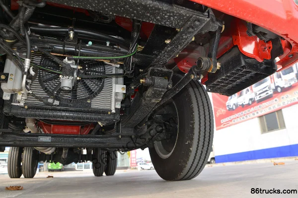 FAW Jiefang Hu VR 132 hp 4X2(6 wheels) 4.2 m single-row flatbed light truck (China VI) Chassis (3) | 86Trucks