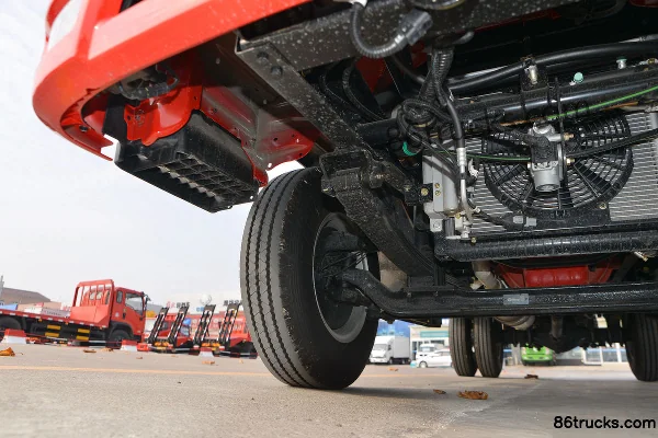 FAW Jiefang Hu VR 132 hp 4X2(6 wheels) 4.2 m single-row flatbed light truck (China VI) Chassis (2) | 86Trucks