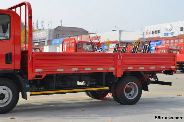 FAW Jiefang Hu VR 132 hp 4X2(6 wheels) 4.2 m single-row flatbed light truck (China VI) Body (1) | 86Trucks
