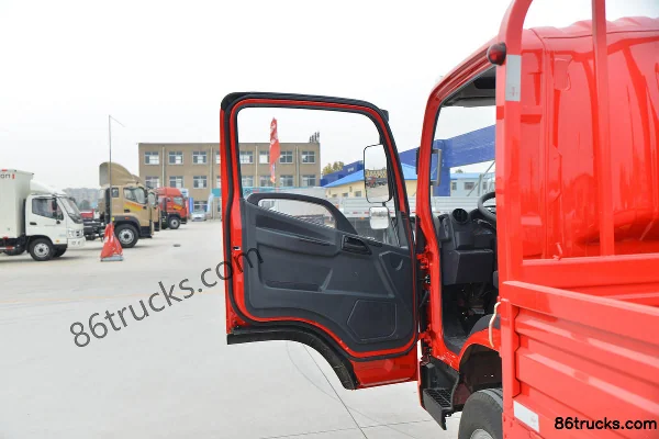 FAW Jiefang Hu VN 140hp 4X2(6 wheels) 4.2m Single Row Flatbed Truck (China VI) Cab (1) | 86Trucks