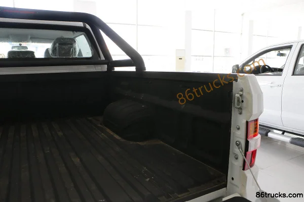 Huanghai N7 2019 Sport Edition 2.5T Diesel 150hp 2WD Double Row Pickup (China VI) Body (6) | 86Trucks