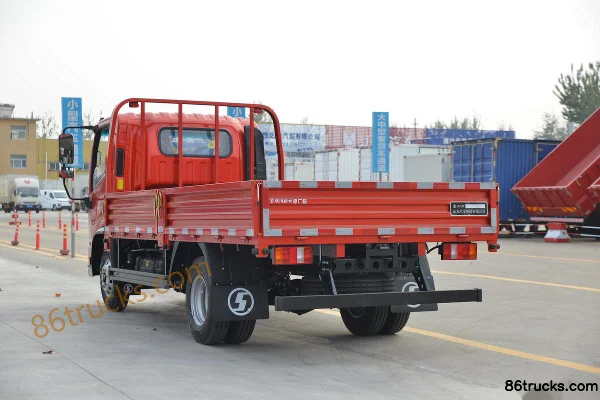 SHACMAN Light Truck Delong K3000 140 hp 4X2(6 wheels) 4.18m single-row flatbed light truck (China VI) Body (3) | 86Trucks