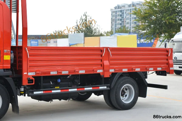 Sinotruk HOWO Hanjiang 160 hp 4X2(6 wheels) 4.15m Single Row Flatbed Light Truck (China VI) Body (1) | 86Trucks