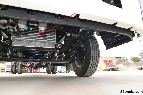 Sinotruk HOWO Hanjiang 140 hp 4X2(6 wheels) 4.15m single-row flatbed light truck (China VI) Chassis (3) | 86Trucks