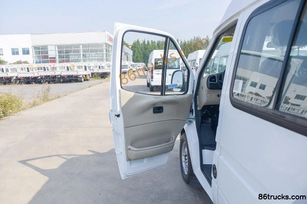 JMC Teshun 122hp 9-seat 2.8T Diesel Long Wheelbase Mid-High Roof Light Bus (China VI) Cab (1) | 86Trucks