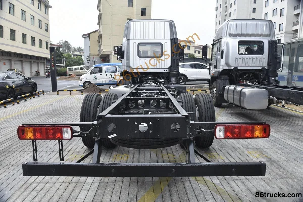 Foton Auman R Series 240 hp 4X2(6 wheels) 9.78m box cargo truck (China VI) Exterior (2) | 86Trucks