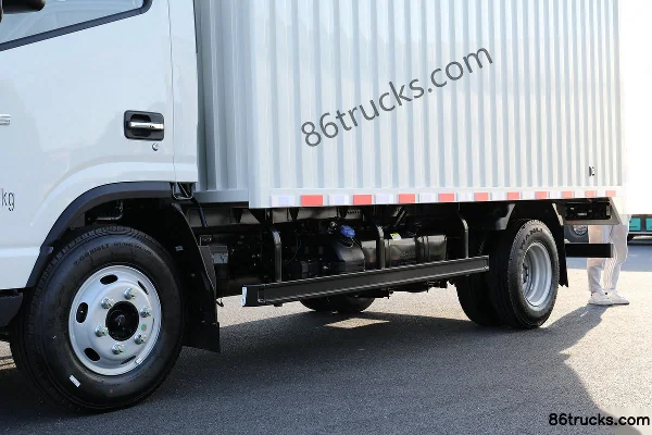 JAC Leading S6 Comfort Edition 152hp 4X2(6 wheels) 4.12m Single Row Box Truck (China VI) Chassis (2) | 86Trucks