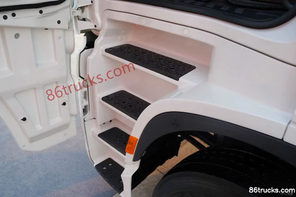 SHACMAN Delong X6000 600 hp 4X2(6 wheels) AMT Automatic Tractor Truck Cab (2) | 86Trucks