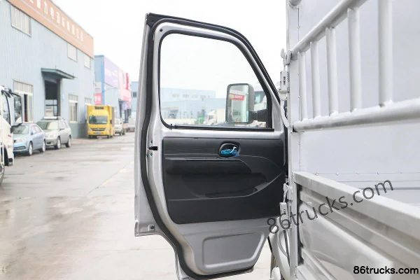 FARIZON Fengrui F3E Comfort Edition 3.5T 3.7m Single Row Pure Electric Cage Truck 55.7kWh 4X2(6 wheels) Interior (1) | 86Trucks