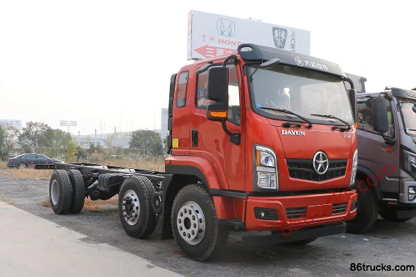 Dayun Zhisheng 245hp 6X2(8 wheels) 5.8m Stake Cargo Truck (Fast Gear 10-speed) Exterior