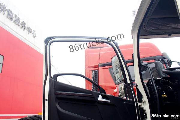 FAW Jiefang Qingdao JK6 Medium Truck 260 hp 4X2(6 wheels) 6.75m AMT Automatic Refrigerated Truck (China VI) Cab (3) | 86Trucks