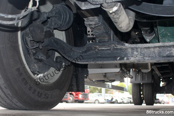 FAW Jiefang Qingdao JK6 Medium Truck 260 hp 4X2(6 wheels) 6.75m AMT Automatic Refrigerated Truck (China VI) Chassis (2) | 86Trucks