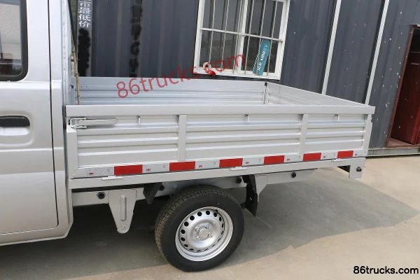 Dongfeng K02 2022 1,3 L 92 ch 4X2(6 roues) Essence 2 m Camion plateau biplace (China VI) Carrosserie (1) | 86Trucks