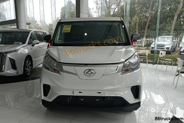 SAIC MAXUS EV30 Express Edition 5.09m Long Wheelbase Electric Panel Van 41.86kWh Exterior (2) | 86Trucks