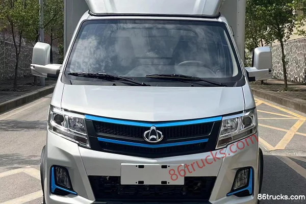 Changan Kuayue King X3 PLUS EV Standard Range Edition 4T 3.57m single-row pure electric van truck 55.7kWh 4X2(6 wheels) Exterior (2) | 86Tru