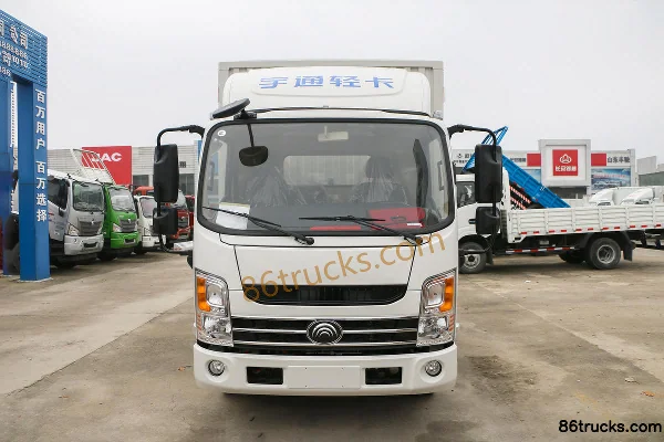 Yutong Carrosserie moyenne Camion léger fourgon électrique pur à cabine simple 4,14 m 90,236 kWh 4X2(6 roues) Extérieur (2) | 86Trucks