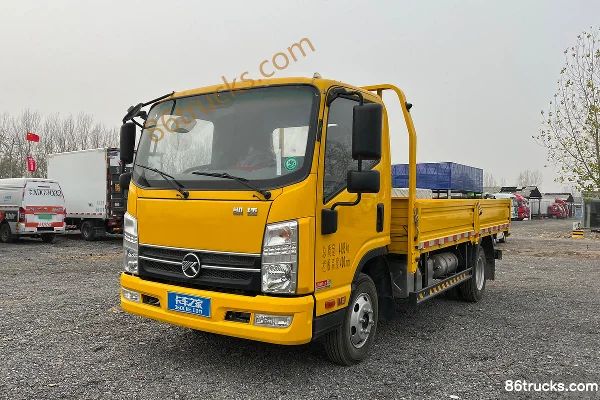 Kama Kaijie M3 130hp 4X2(6 wheels) 4.16m Single Row Flatbed Light Truck (China VI) Exterior (3) | 86Trucks