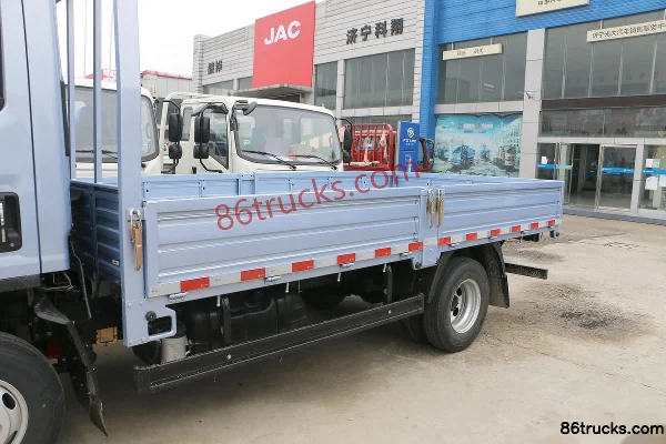Foton Times Leader M5 132hp 4X2(6 wheels) 4.17m Single Row Flatbed Light Truck (China VI) Body (1) | 86Trucks