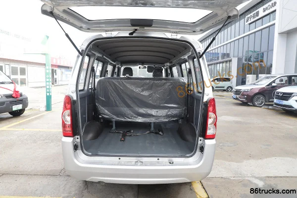 Wuling Rongguang version de base 102ch 1.5L essence fourgonnette 7 places (China VI) Carrosserie (1) | 86Trucks